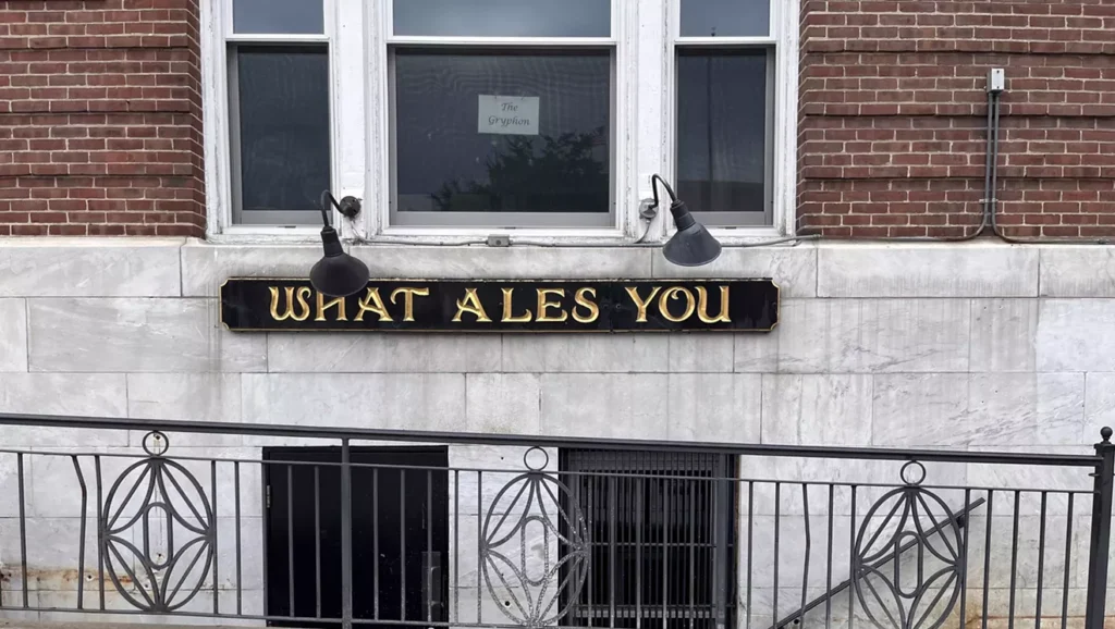 What Ales You to Move to Former Manhattan Pizza & Pub Space