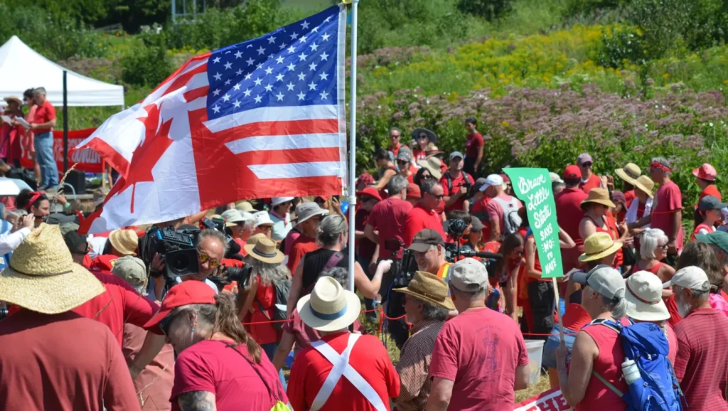 Vermonters and Canadians Express Solidarity at the Border