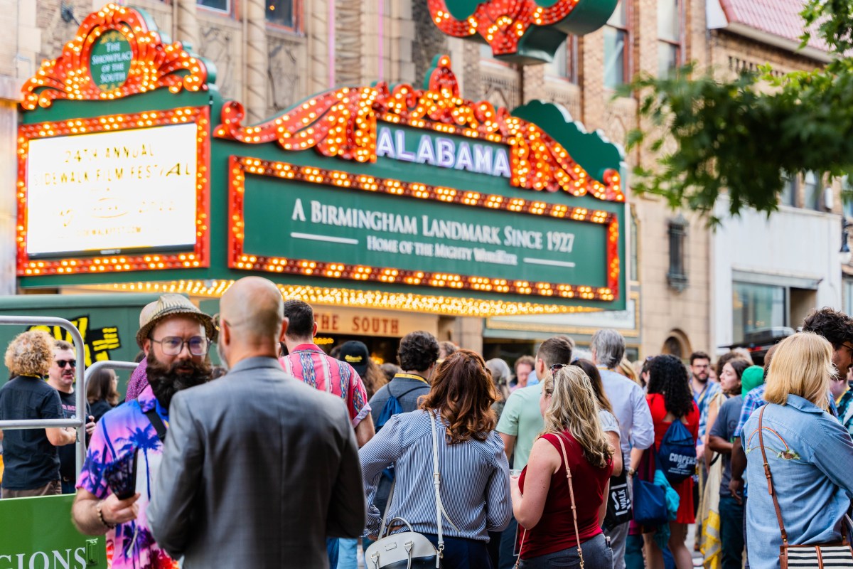 18 fun weekend events including Sidewalk Film Festival—August 22-24 2 Volunteering at Sidewalk Film Festival