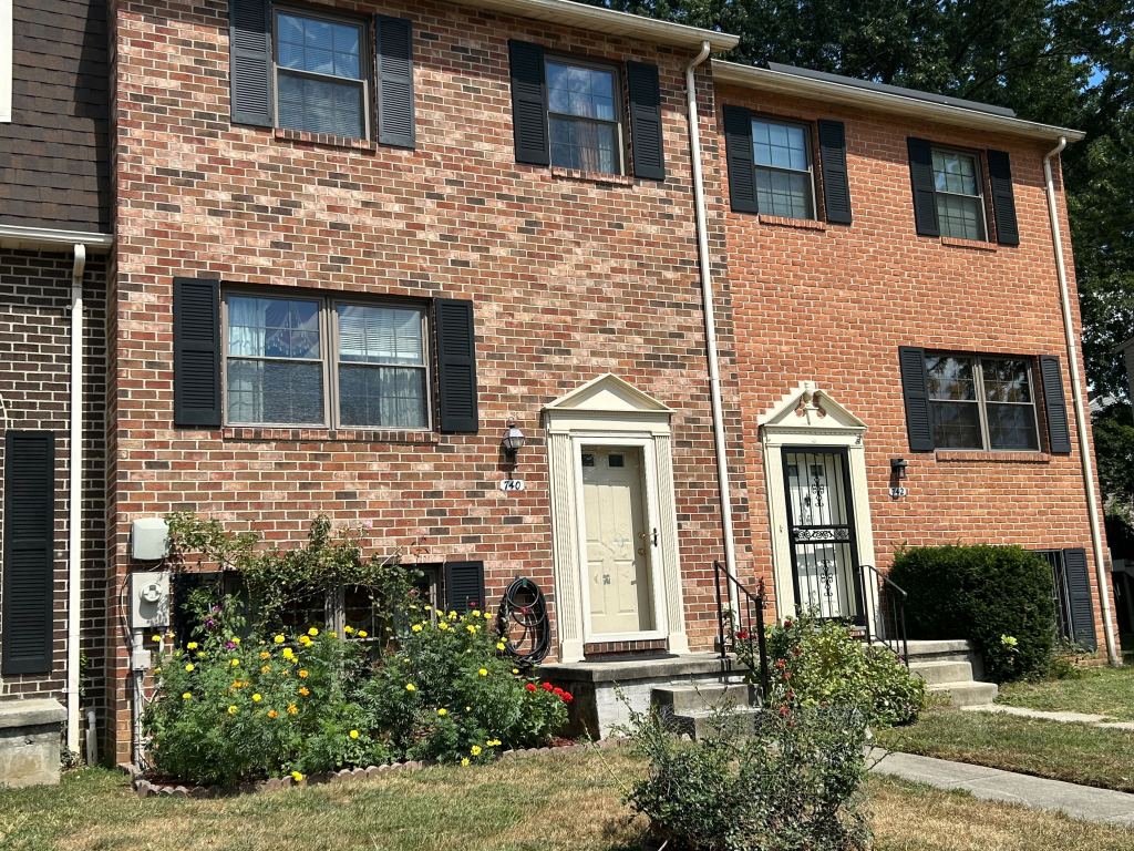 Police name family in suspected Catonsville murder-suicide