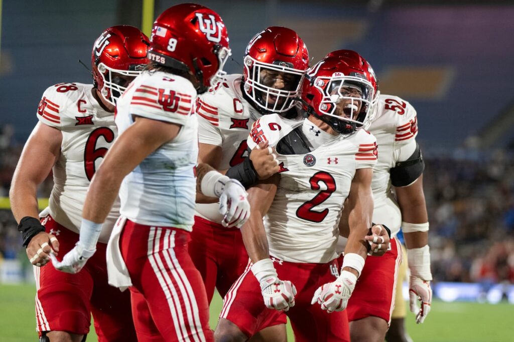 Utah football beats UCLA 43-10 as Smith Snowden, Lander Barton shine on both sides of ball