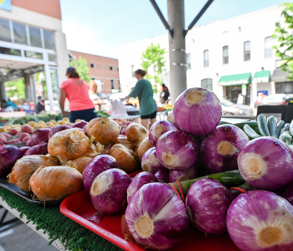What to Buy at Farmers Markets in August