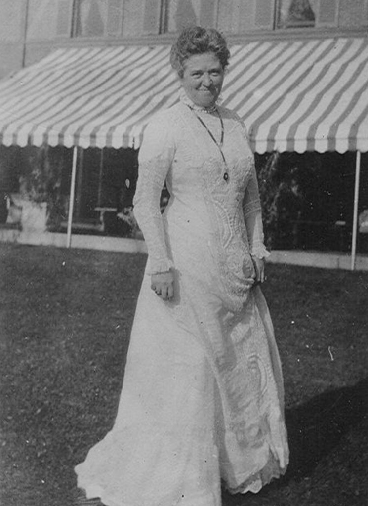 Lila Vanderbilt Webb circa 1905 at Shelburne House