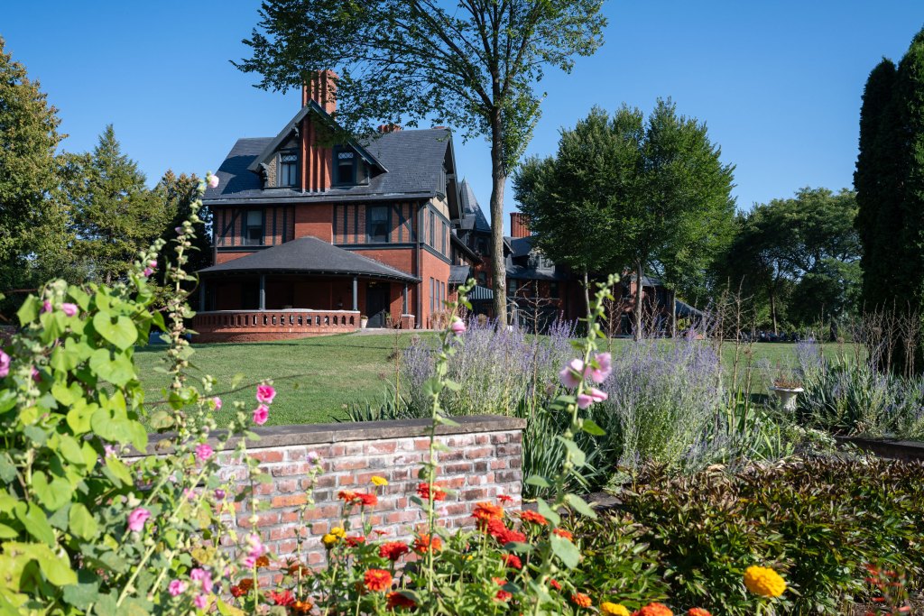 The Shelburne Farms Inn