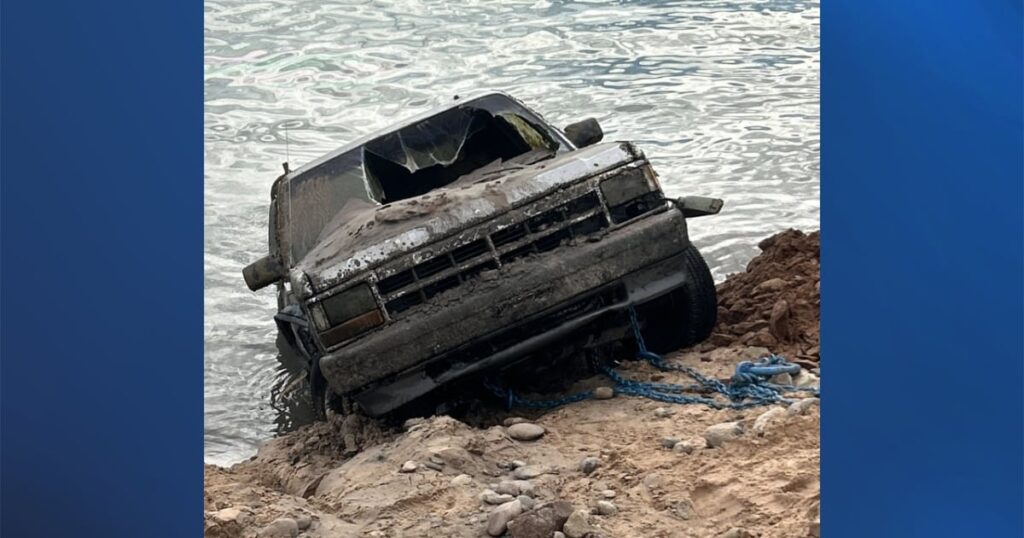 Death investigation underway after remains found in vehicle pulled from Lake Powell
