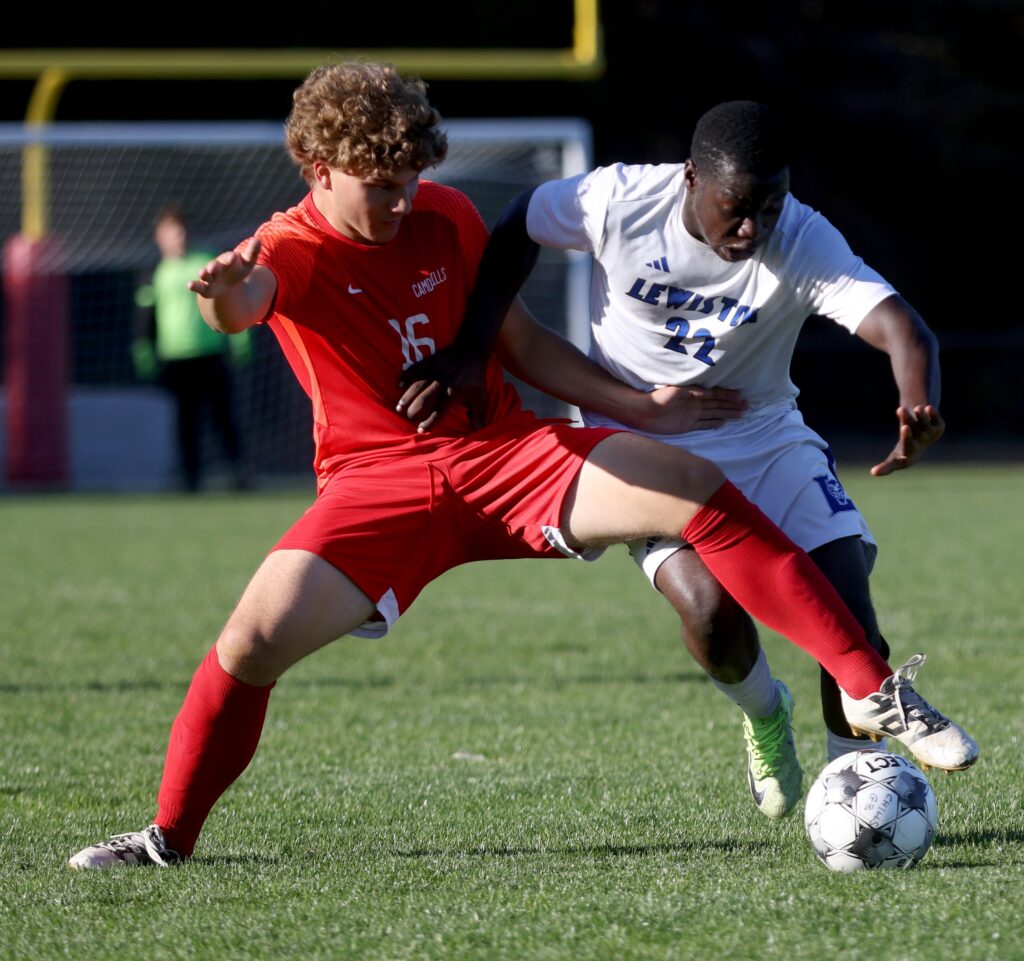 ​Lewiston, Camden Hills boys soccer draw in battle of A North powers​Lewiston, Camden Hills boys soccer draw in battle of A North powers