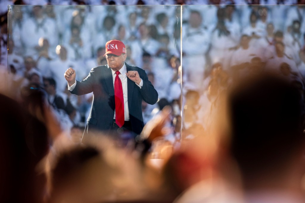 President Trump visits Norfolk for Navy anniversary celebration