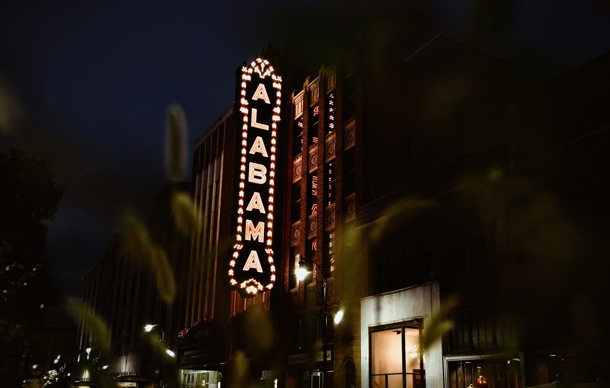 18 fall weekend events like “Hocus Pocus” @ Vulcan + Hoots & Howls @ The Zoo—October 10-12 6 The Alabama Theatre through the bushes