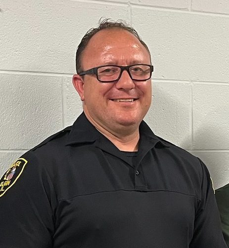 Elgin police officer put on leave after Facebook post about ICE