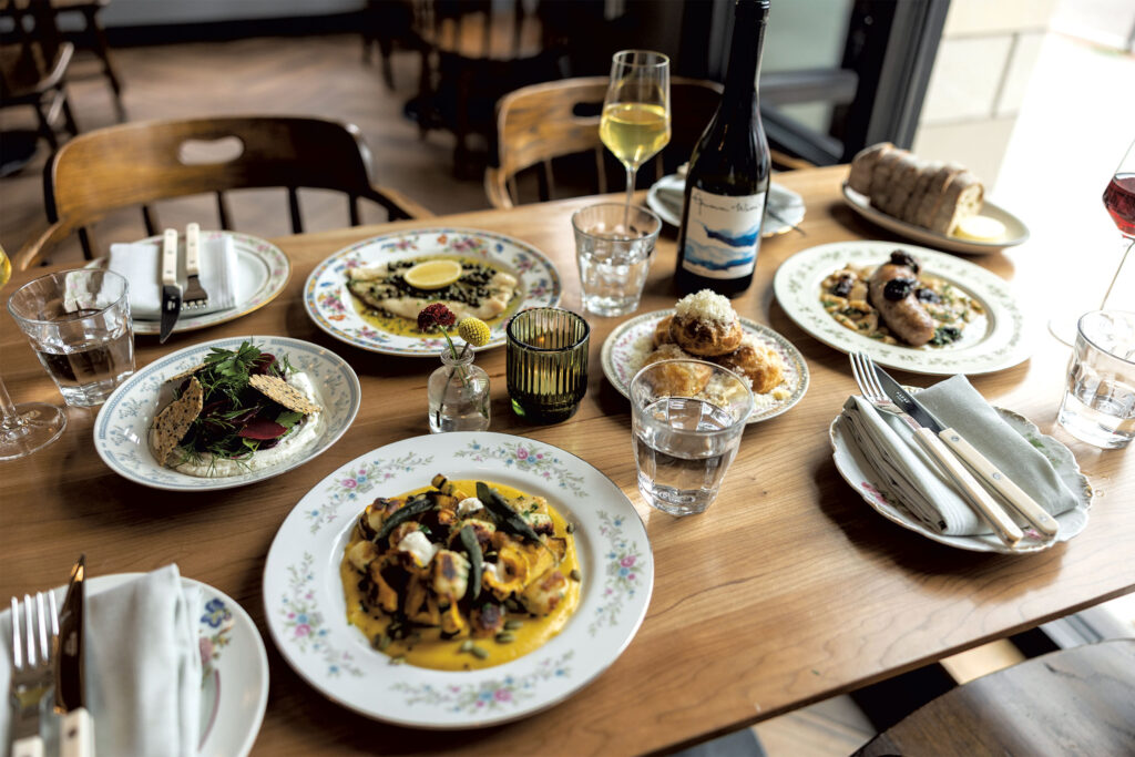 Café Monette Buzzes in St. Albans, With French Flair
