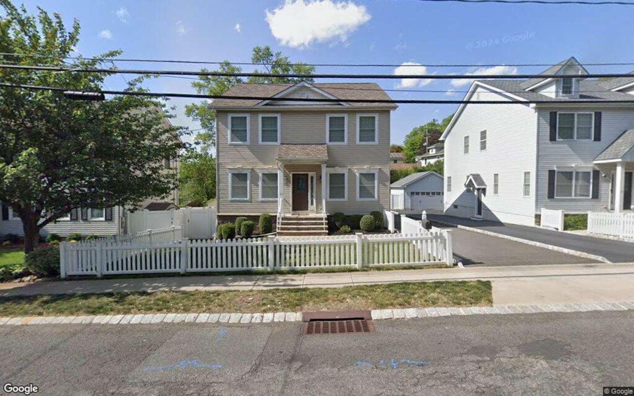 21 Bernards Avenue, Bernardsville, NJ