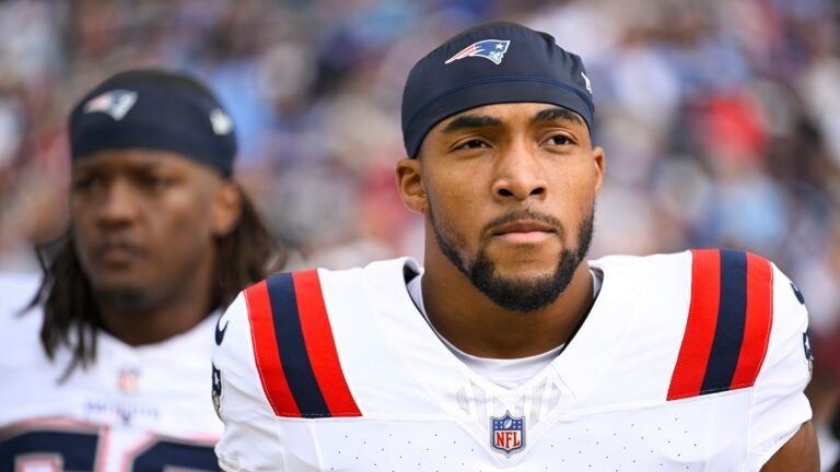 Former Patriots RB urges fans not to panic about TreVeyon Henderson