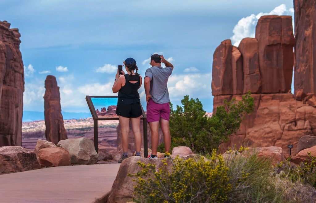Utah's national parks will stay open during government shutdown