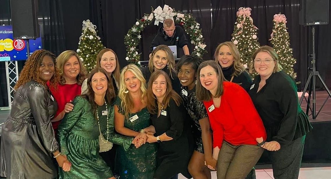 16 weekend events, including kick off to Glow Wild + Market Noel @ The Finley Center—Nov. 21-23 5 Market Noel