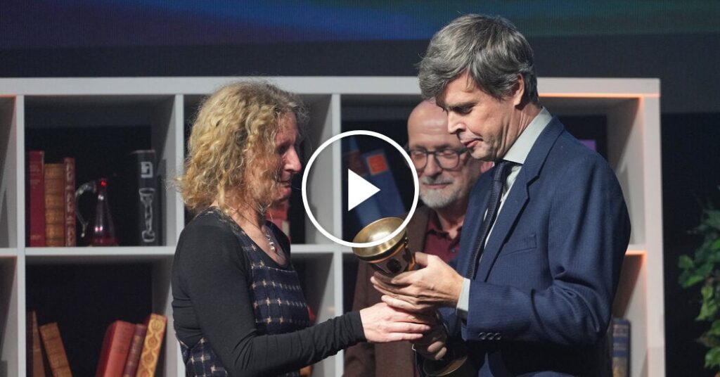 ‘Flesh’ by David Szalay Wins 2025 Booker Prize