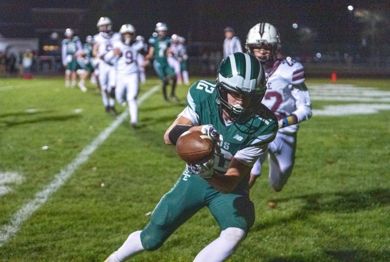 ​ Another matchup of top 2 teams in Varsity Maine football poll on tap