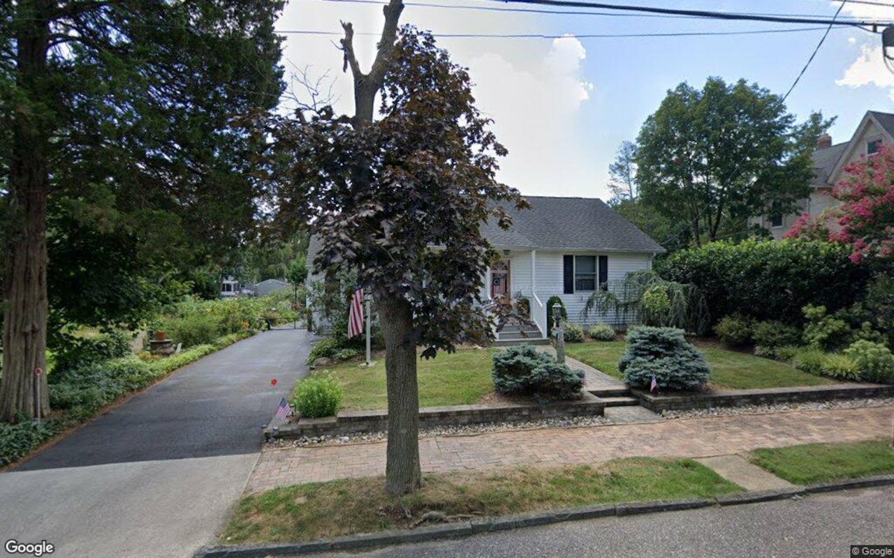 52 Bank Street, Medford, NJ