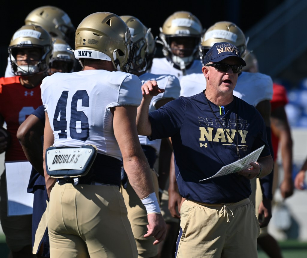 Navy football OC Drew Cronic turns down head coaching offer from UAB