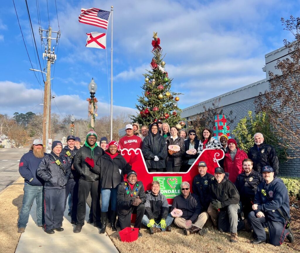 FREE holiday events + easy ways to give back this season in Irondale