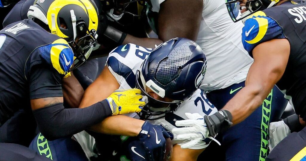 Reporter Bob Condotta grades Seahawks’ loss vs. Rams | Analysis