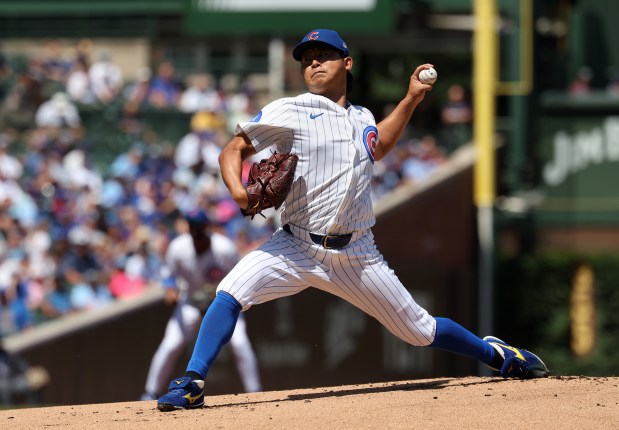 Chicago Cubs starting pitcher Shota Imanaga delivers to the Milwaukee Brewers in the first inning of a game at Wrigley Field in Chicago on Aug. 21, 2025. (Chris Sweda/Chicago Tribune)