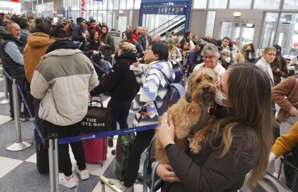 A dress code won’t make flyers behave, but a $44,000 fine will – Baltimore Sun