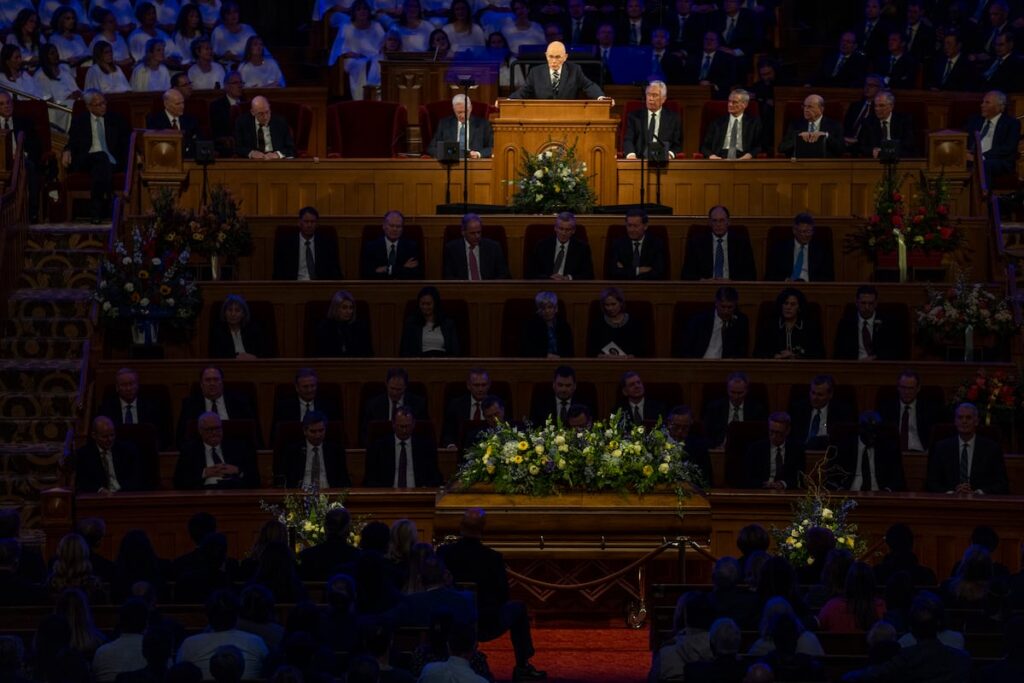 Jeffrey Holland's funeral praises ‘apostle of hope, love and learning’