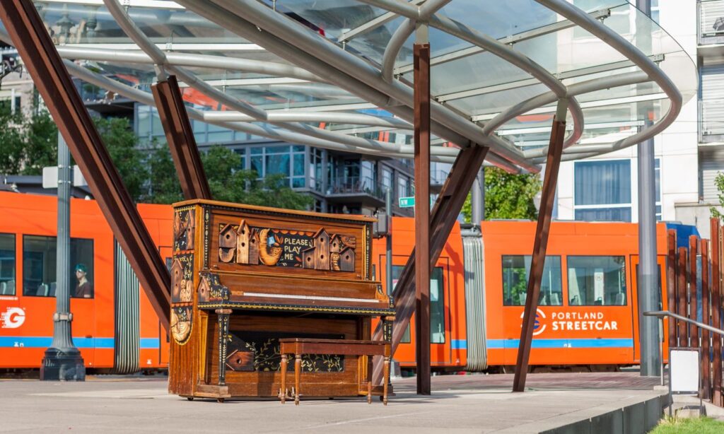 Piano Push Play Brings Music to the People