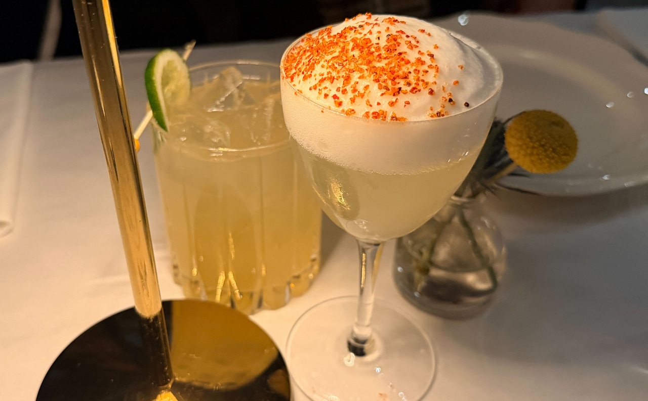 "Salt Air" cocktail at River Pointe Inn in Rumson, NJ