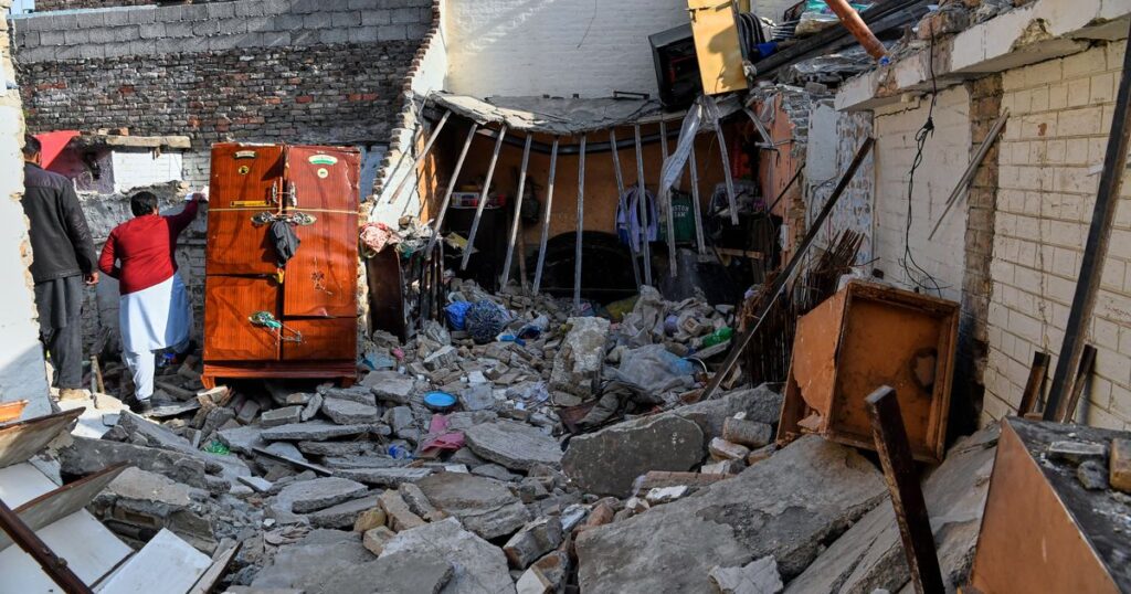 Bride and groom among 8 killed in gas cylinder blast at wedding in Pakistan’s capital