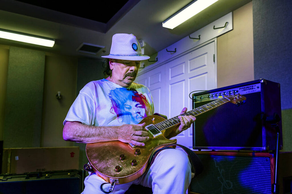 Carlos Santana (L.E. Baskow/Las Vegas Review-Journal) @Left_Eye_Images