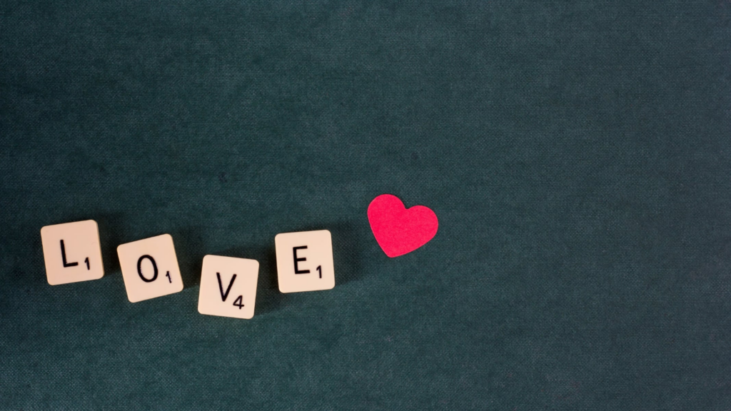 Dear Annie: My head says he’s wrong for me but my heart won’t let go