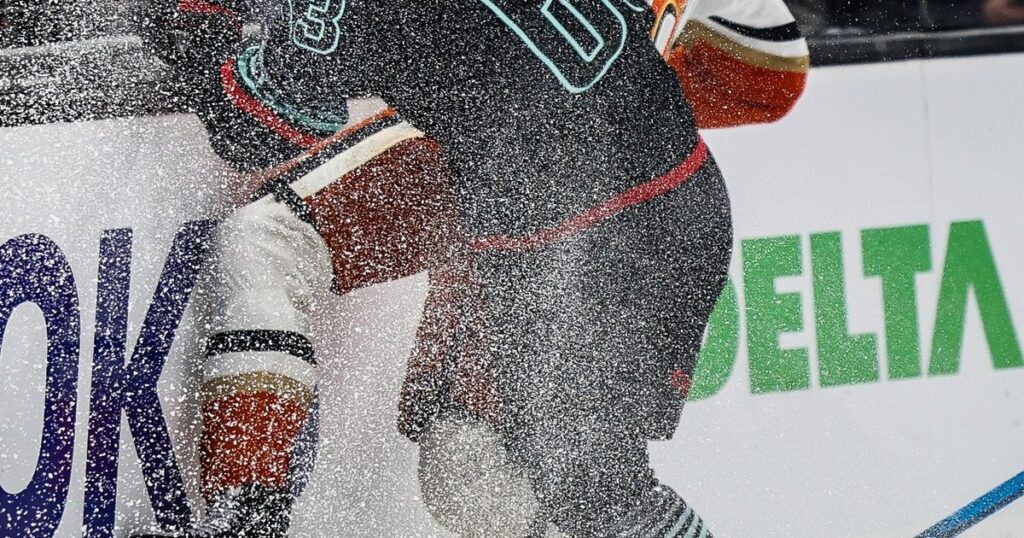 Seattle Kraken can’t kick recent bad habits in home loss to Anaheim Ducks