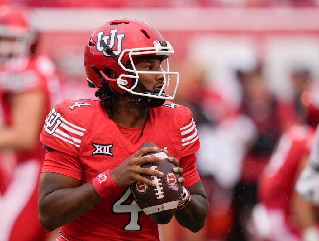 Utah Utes quarterback Devon Dampier returning to the Utes in 2026