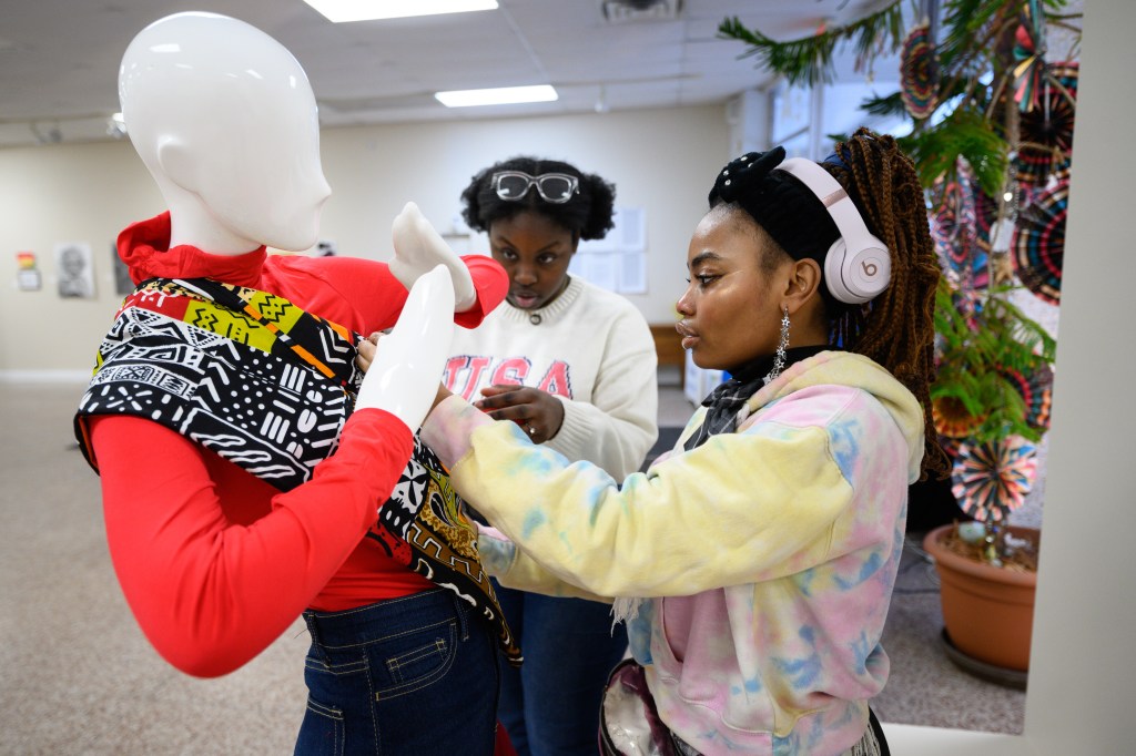 Gary art exhibit celebrates youth, Black History Month