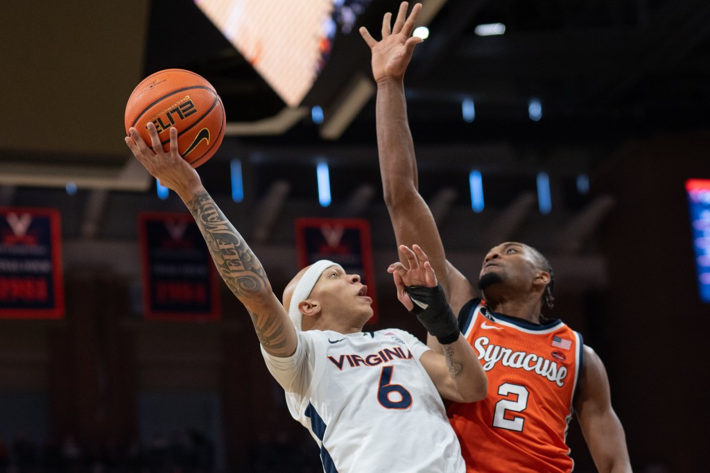 'Bench Mob' carries No. 18 Virginia over Syracuse 72-59
