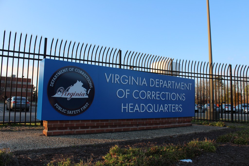 A dress code to visit Virginia’s correctional facilities? This bill could require one. – The Virginian-Pilot