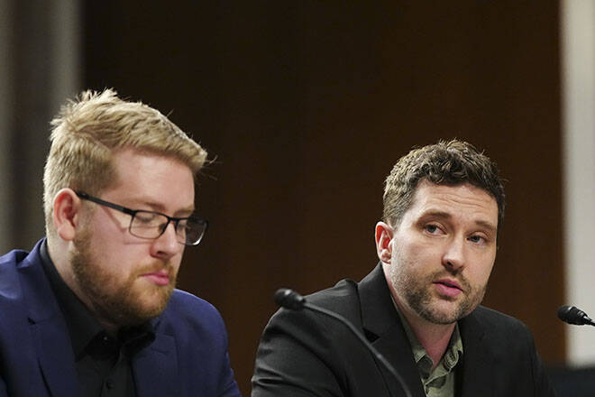 Renee Good’s brothers urge Congress to rein in immigration crackdown