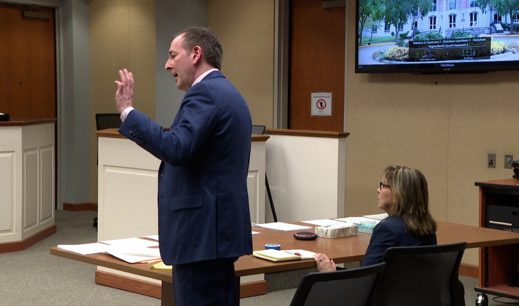 Trial of woman practicing dentistry without a license ends in mistrial after juror looked up case – The Virginian-Pilot