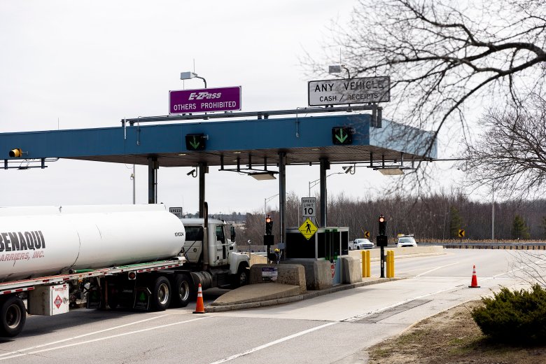 Maine Turnpike Authority to offer E-ZPass stickers as cheaper alternative to transponders