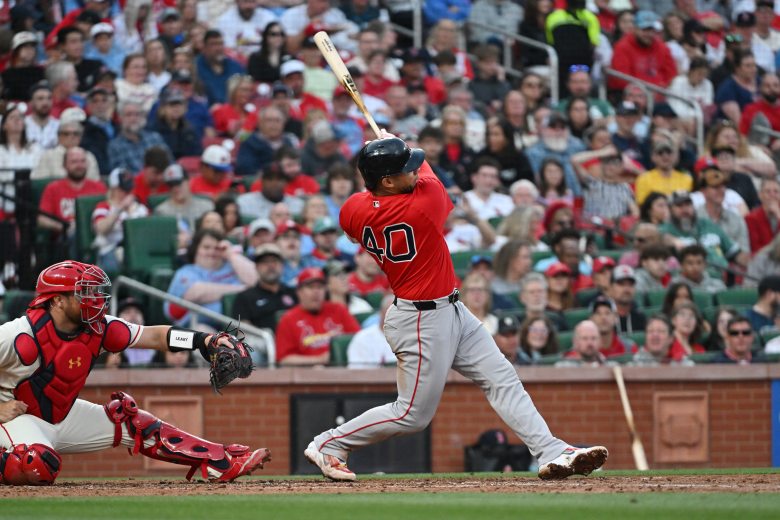 Willson Contreras, Ranger Suárez lead Red Sox past Cardinals