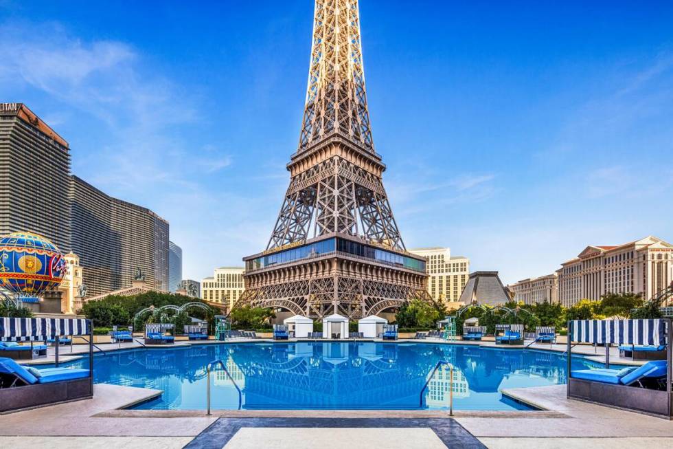 Pool à Paris at Paris Las Vegas (Caesars Entertainment)