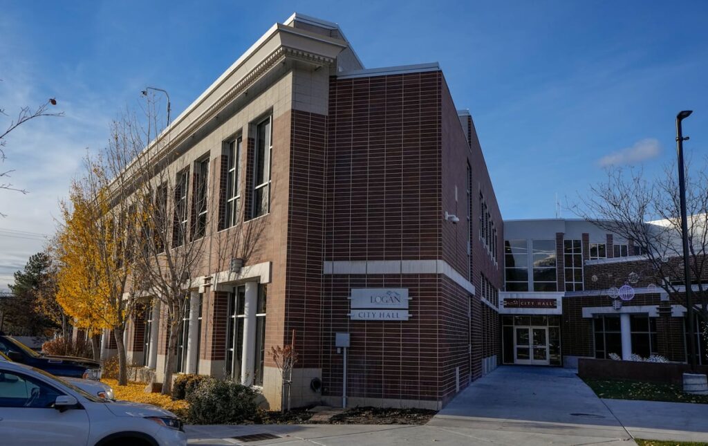 Former Logan employees allegedly helped court attendee evade agent