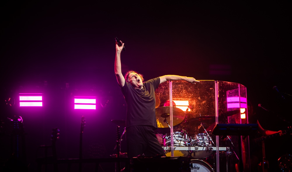 Weird Al Yankovic brought pop-art chaos and high comedy to a packed house at Orlando's Kia Center