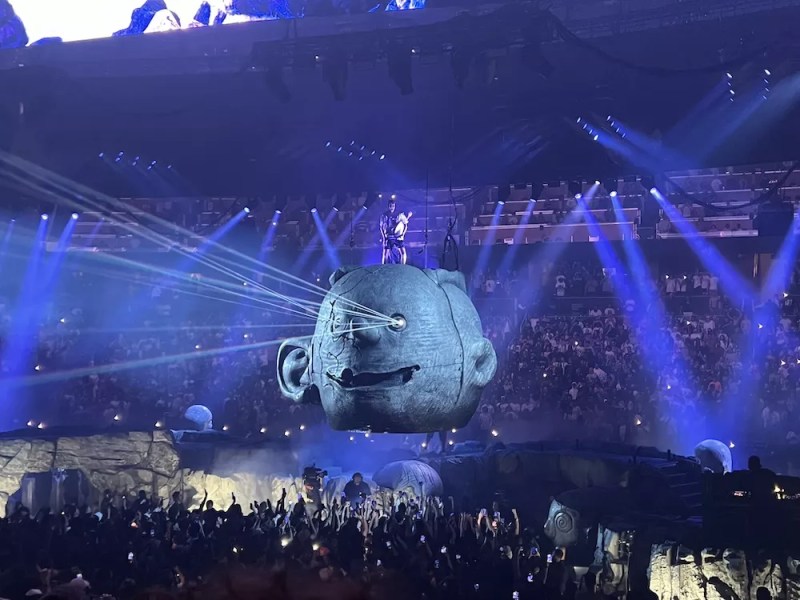 Travis Scott brings out special guest Kanye West during marathon concert at Orlando’s Kia Center Wednesday