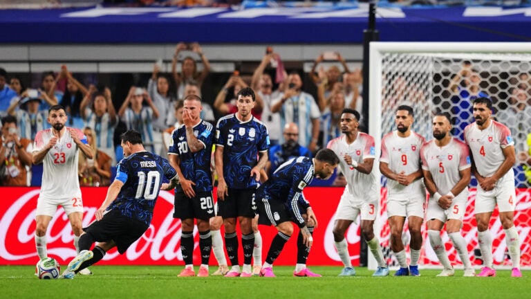 Lionel Messi free kick Argentina World Cup