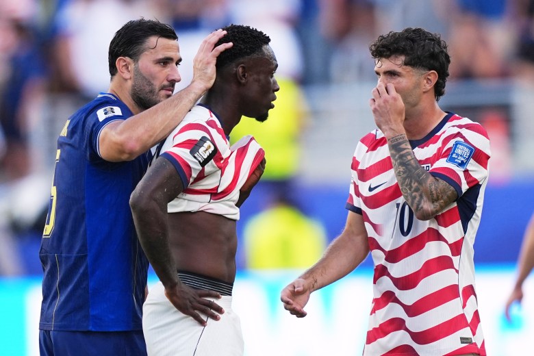 US forward Folarin Balogun thinks red card at World Cup was too much
