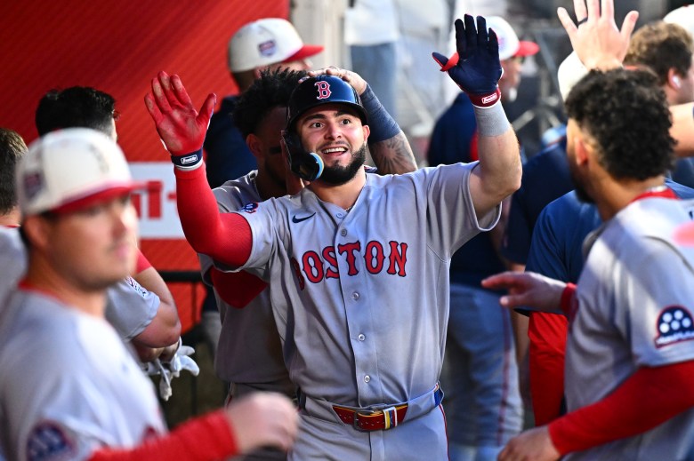 Red Sox roll to second straight win over Angels