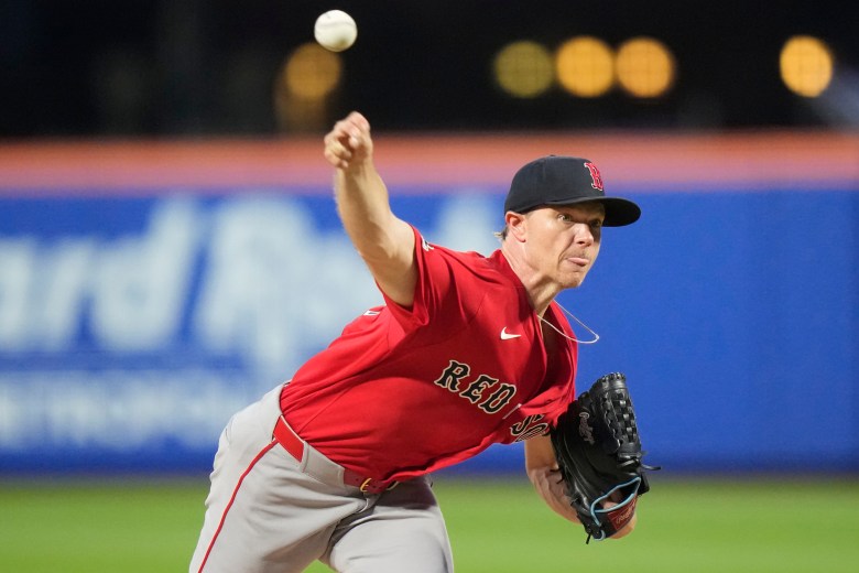 Red Sox stay hot, win 7th in a row