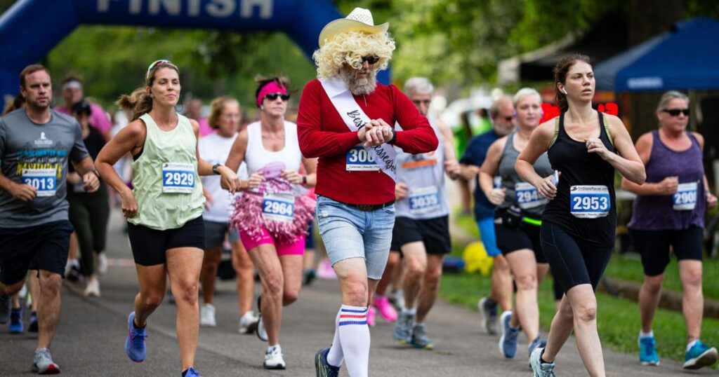 Dolly Dash 5K supports Dolly Parton’s Imagination Library reading program for WV kids